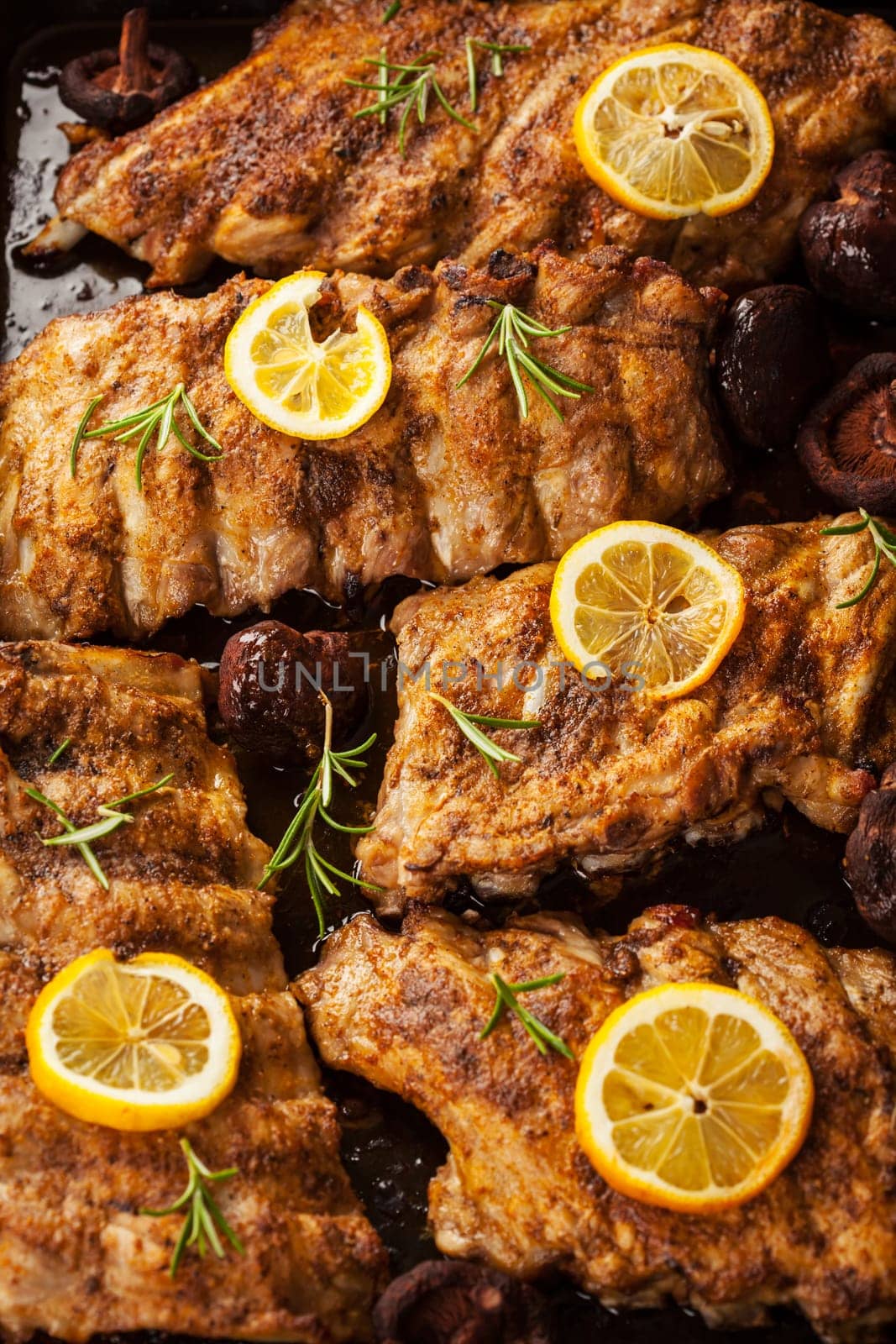 BBQ spare ribs with orange and dips
