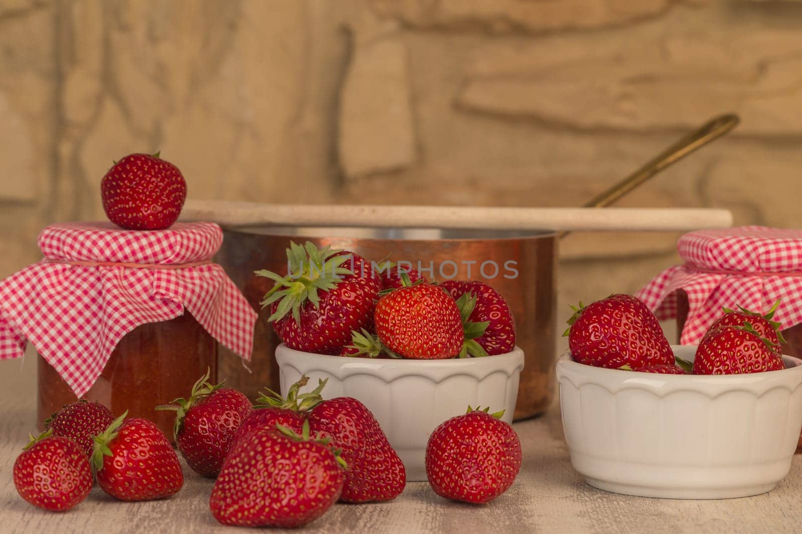 Strawberry jam cooking