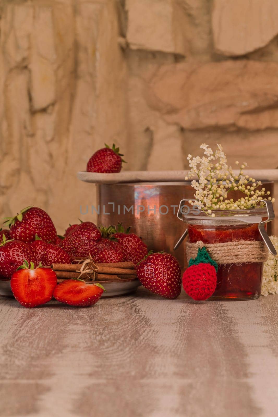 Strawberry jam cooking