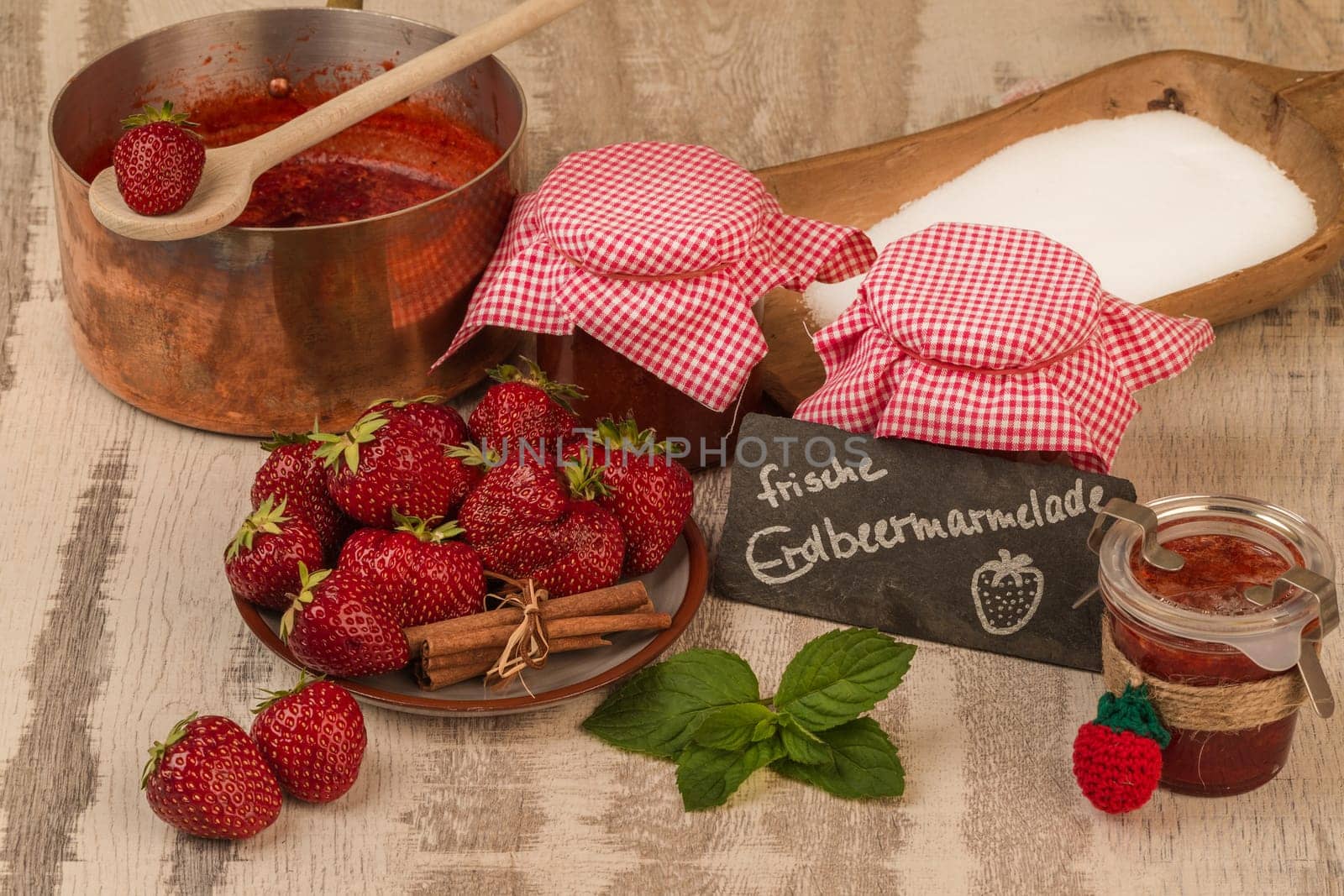 Strawberry jam cooking