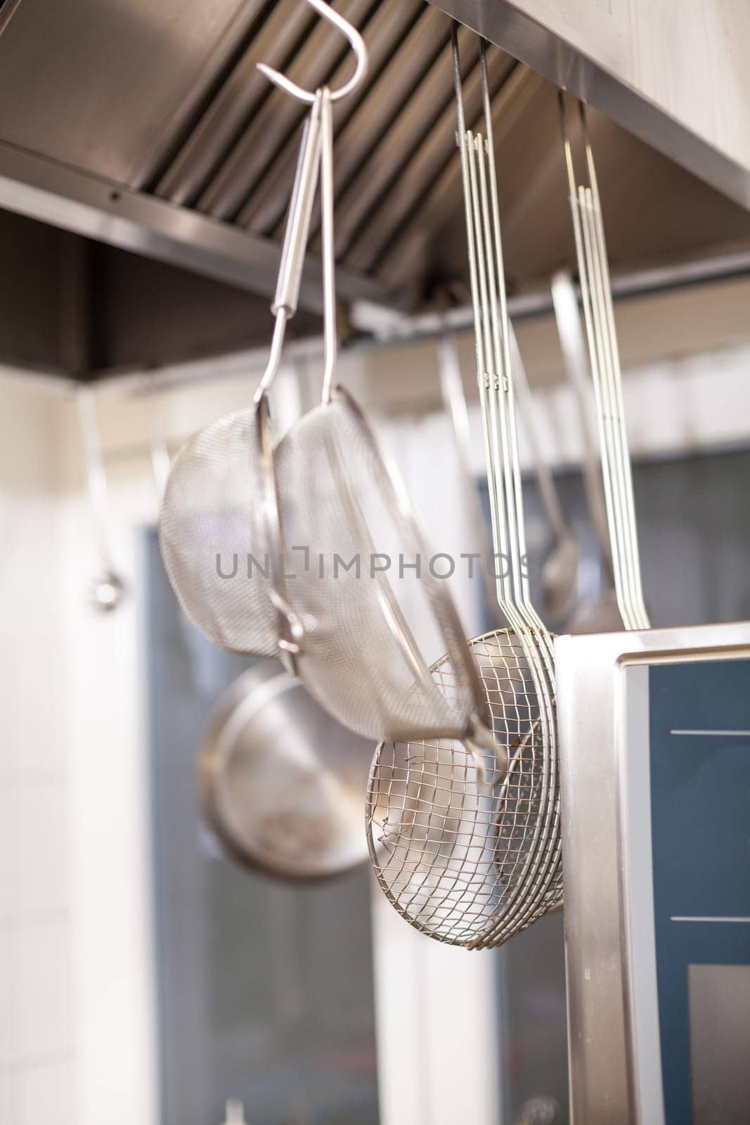 restaurant kitchen inside cooking hob furnishing industrial large kitchen canteen catering