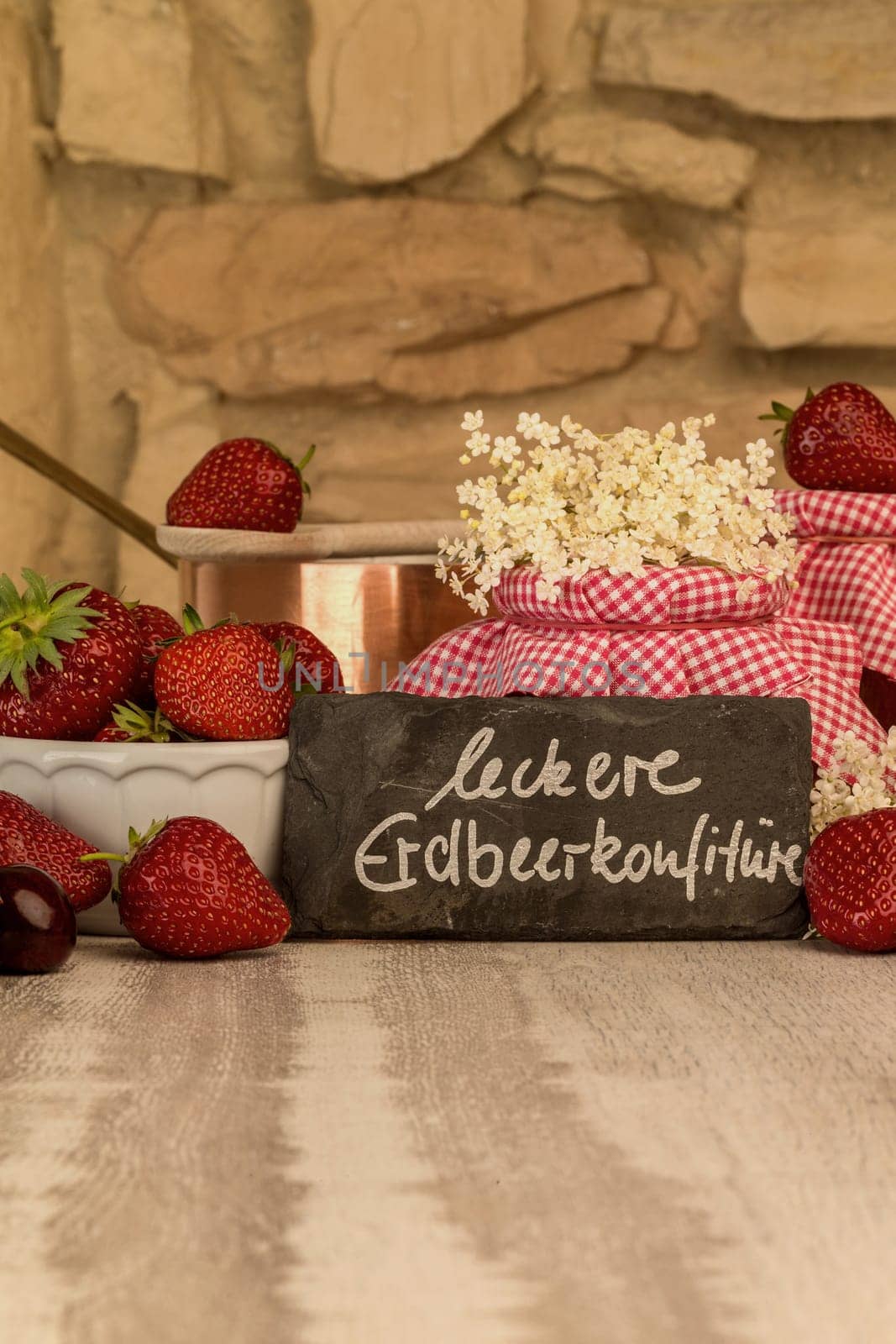 Strawberry jam cooking