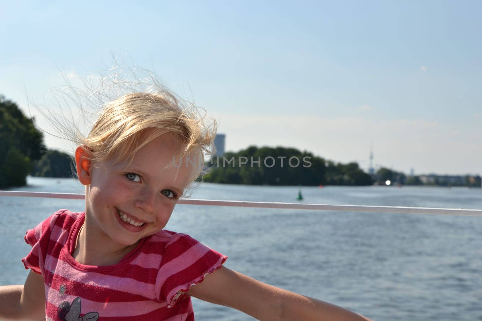Lotti on the high seas