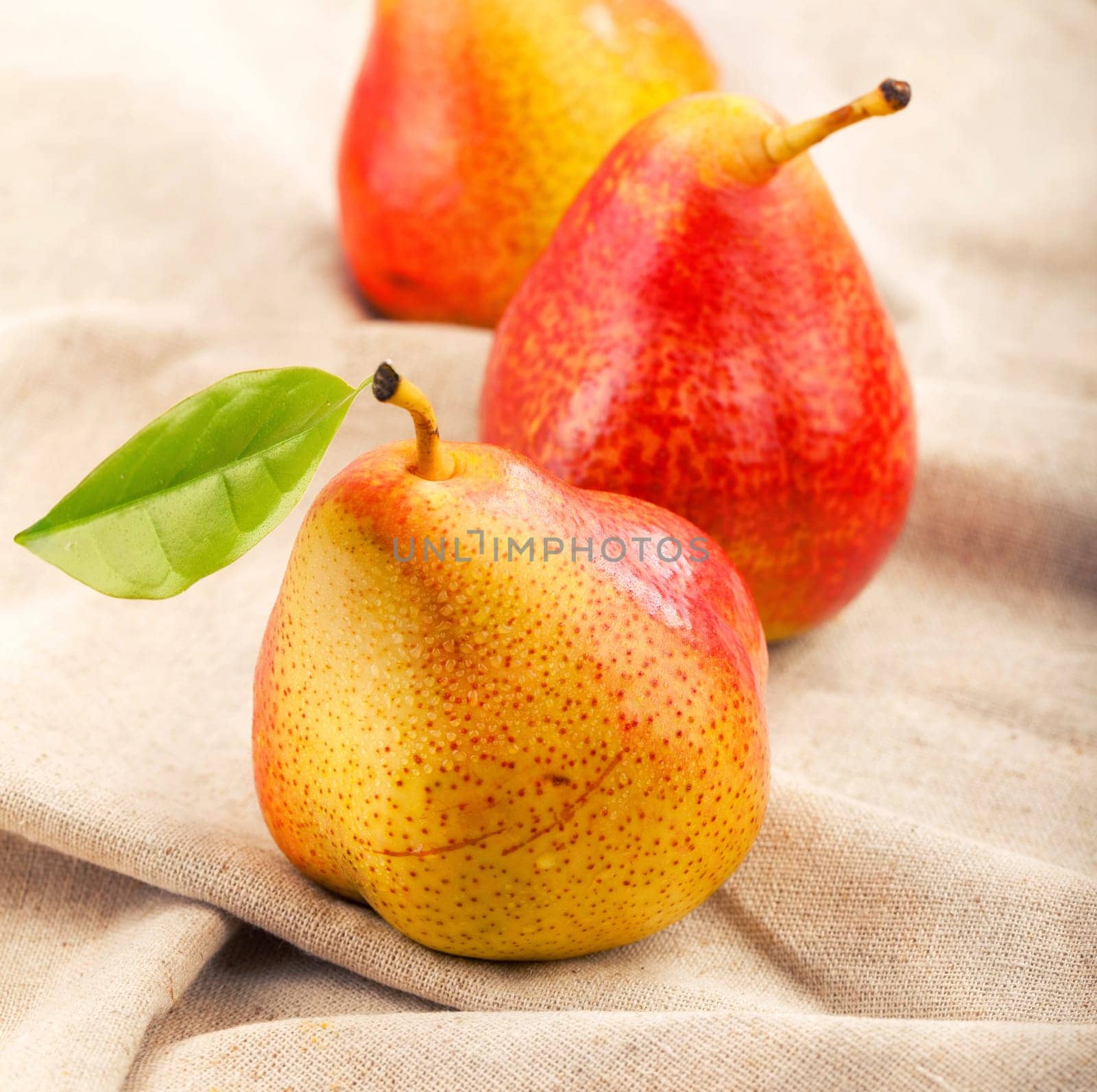 juicy pears