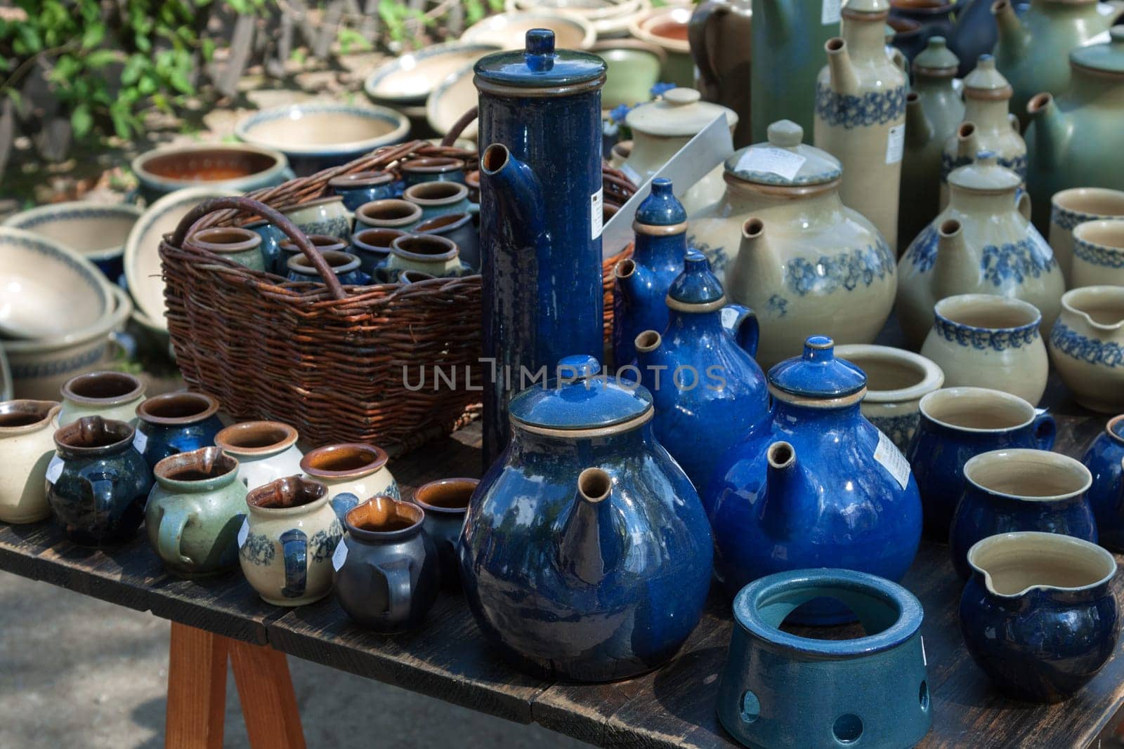 Jugs and jugs at a market stall in the Spreewald near Lübbenau