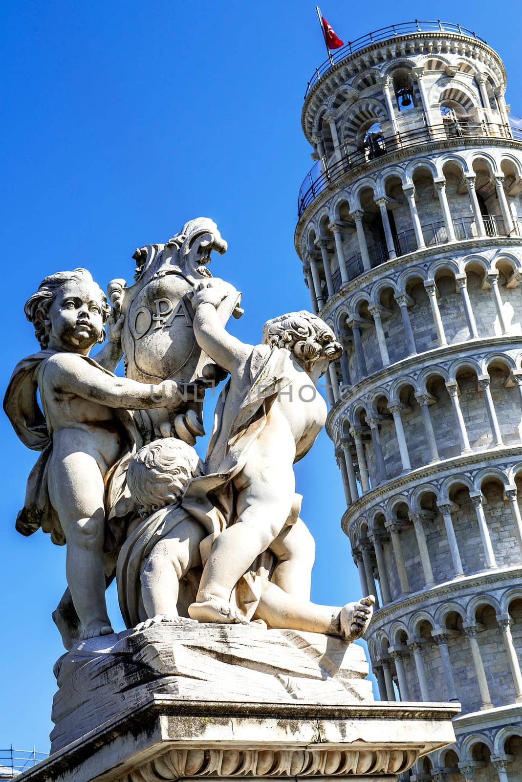 Pisa, Piazza dei miracoli, with the Basilica and the leaning tower.