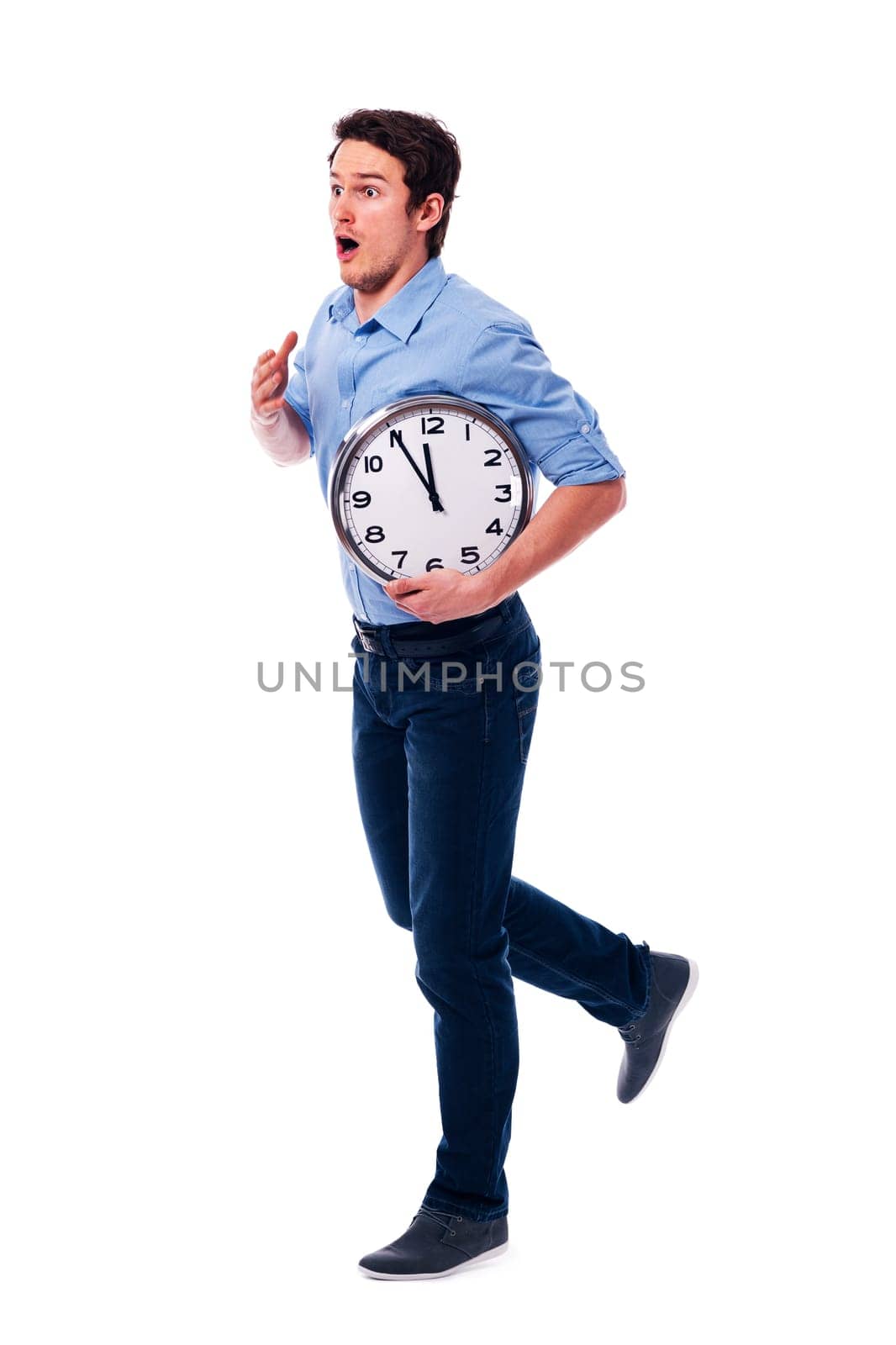 Oh my God! I'm late! I have only five minutes!