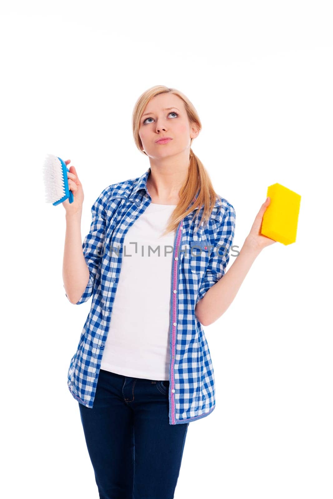 Brush or sponge? Which I have to choose?