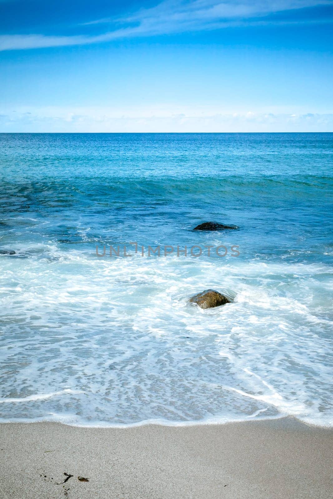 An image of a beautiful Australian beach and the blue sky
