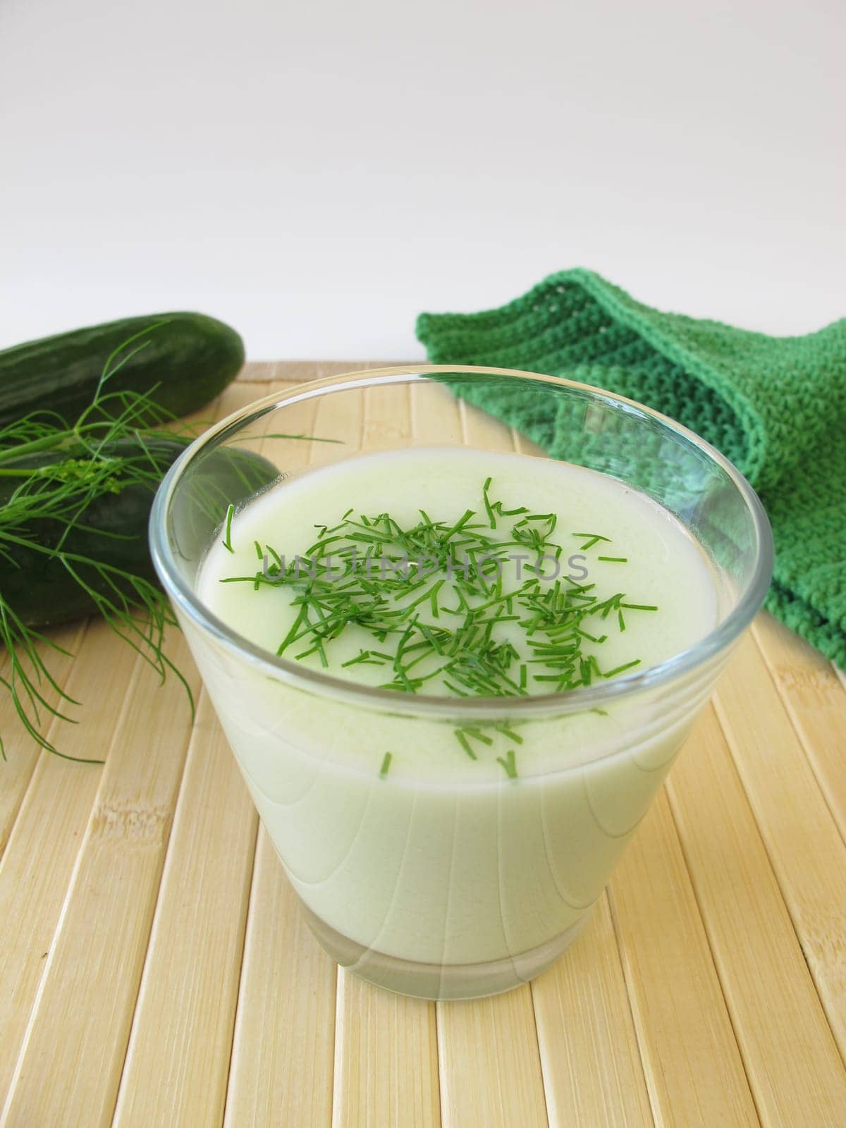 Cucumber lassi with dill