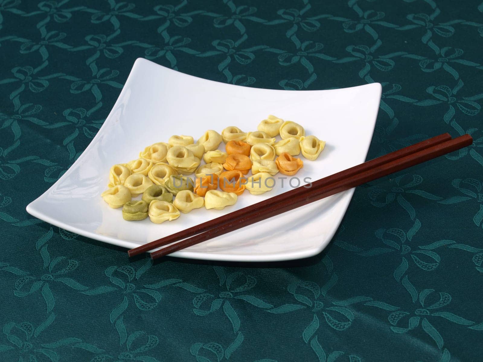 Tortellini -Tricolore