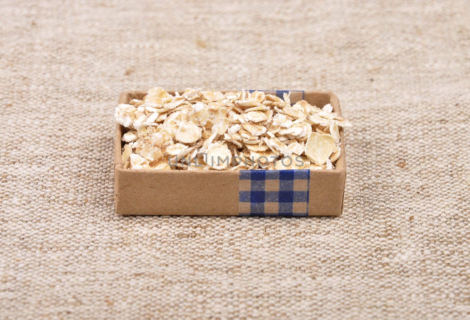 Oatmeal on linen
