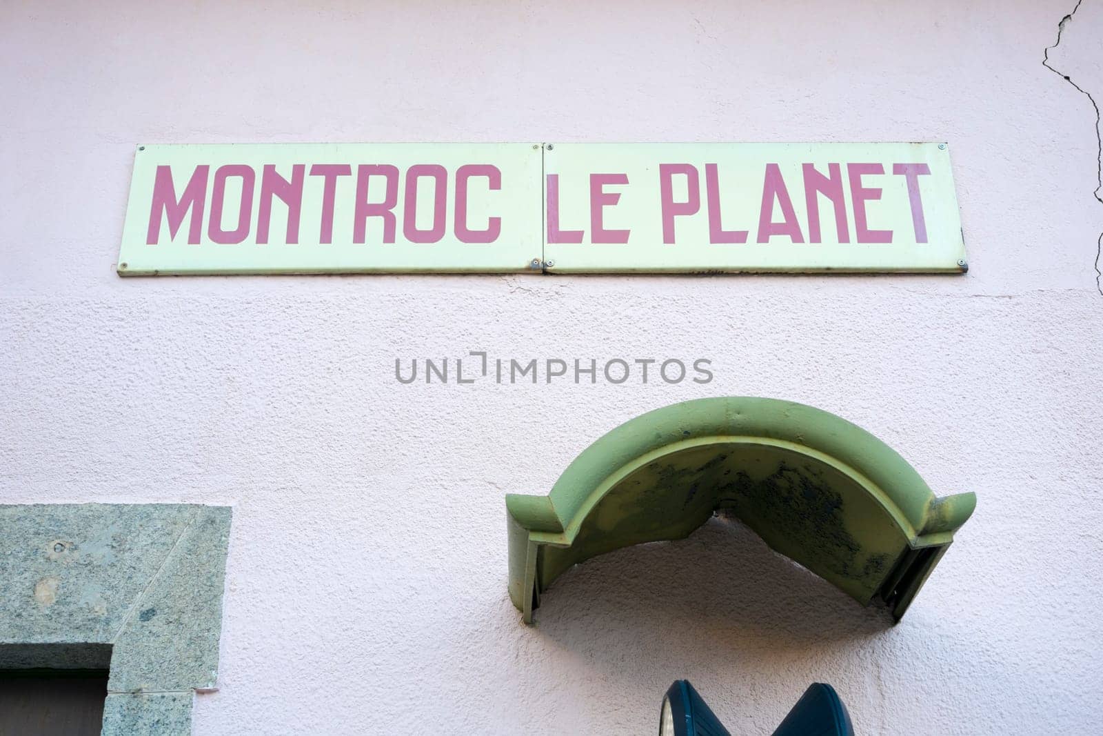 MONTROC, FRANCE - SEPTEMBER 02