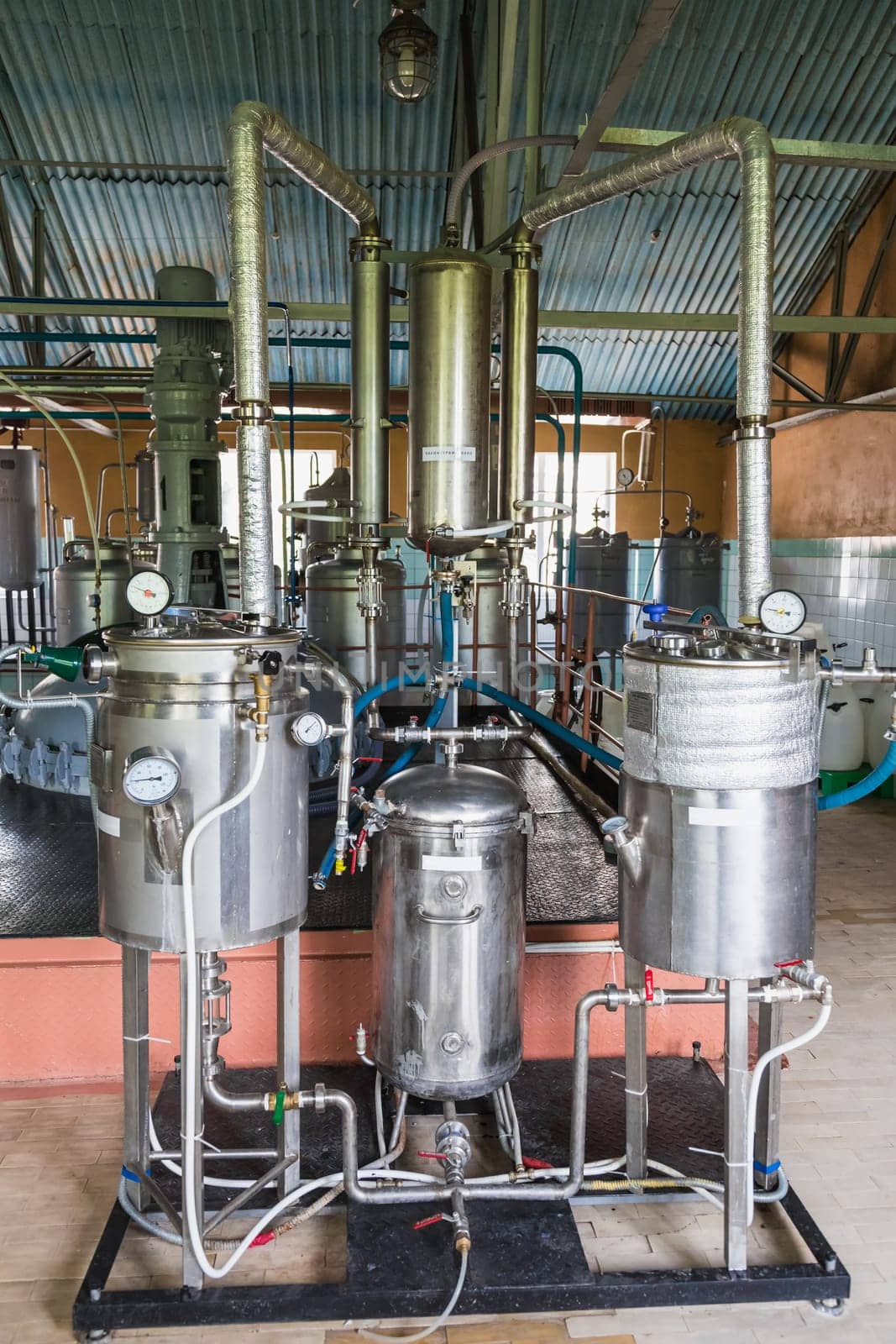 Tank equipment. Pharmaceutical and chemical industry. Manufacture on plant