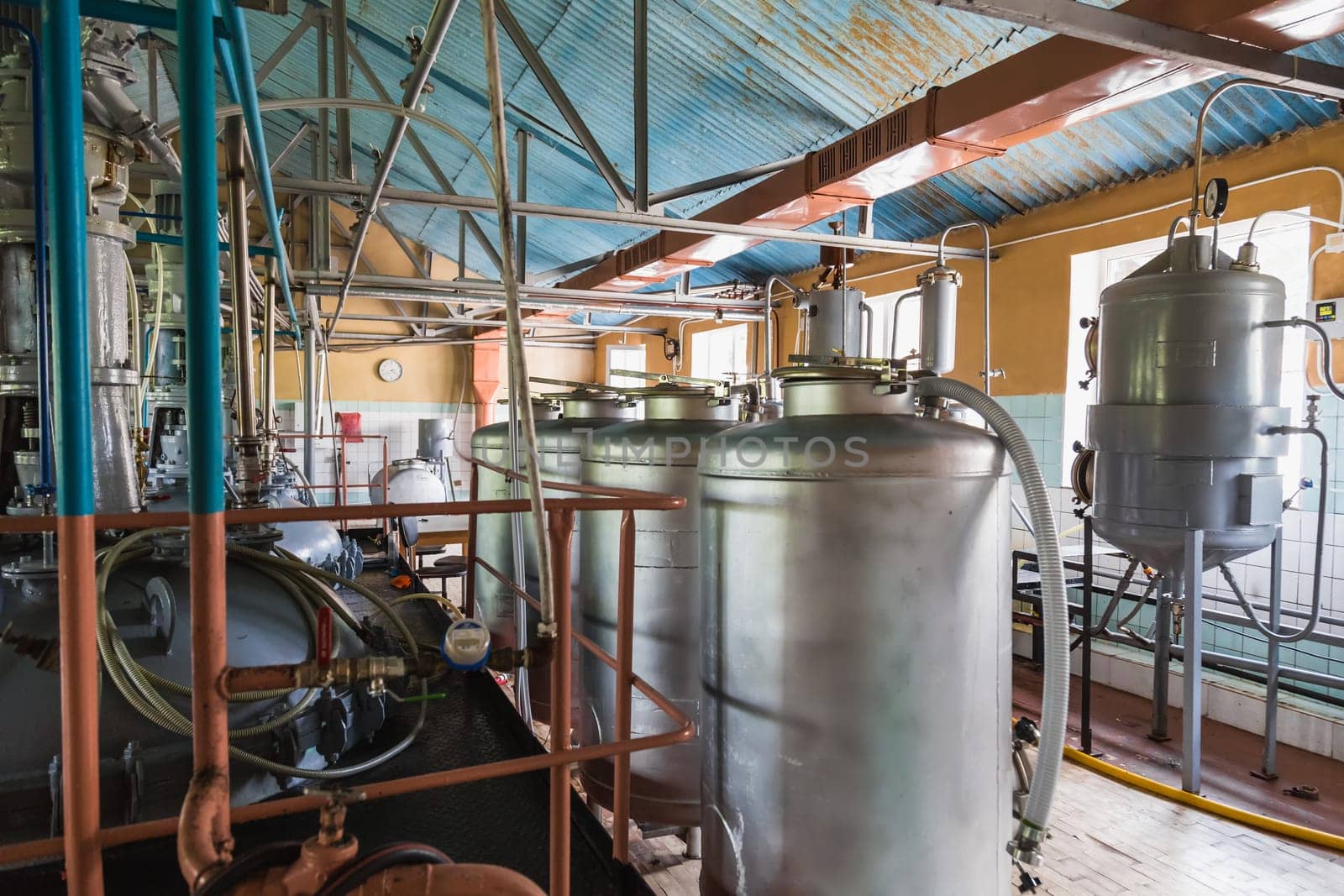 Tank equipment. Pharmaceutical and chemical industry. Manufacture on plant