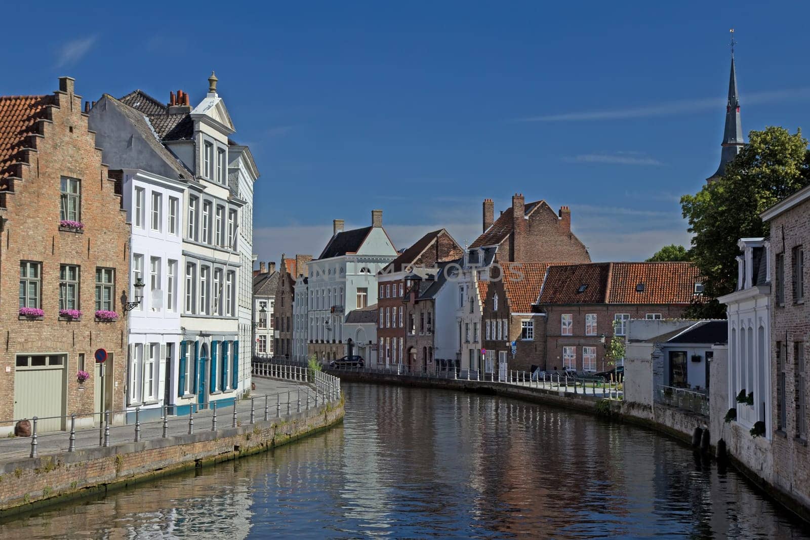 The houses lining the canal in Bruges (Flanders, Belgium)