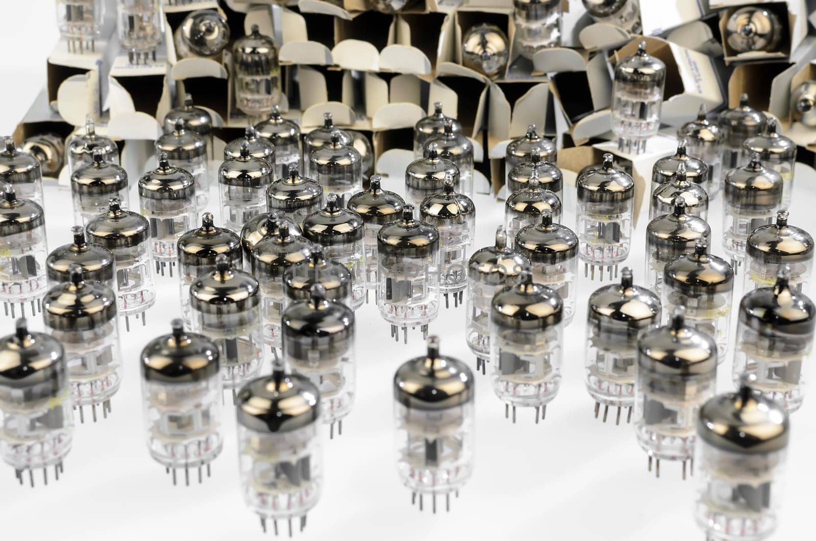 Electronic vacuum tubes of packing with new originals now obsolete.