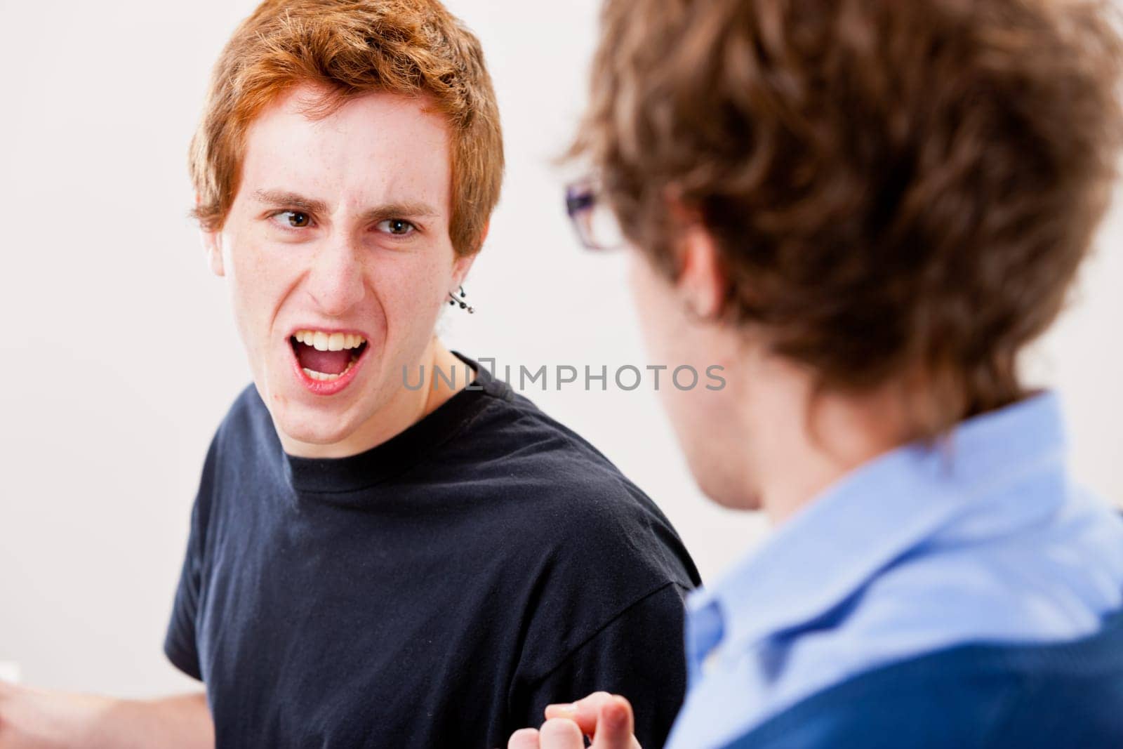 employees unhealthy environment with stres and arguing