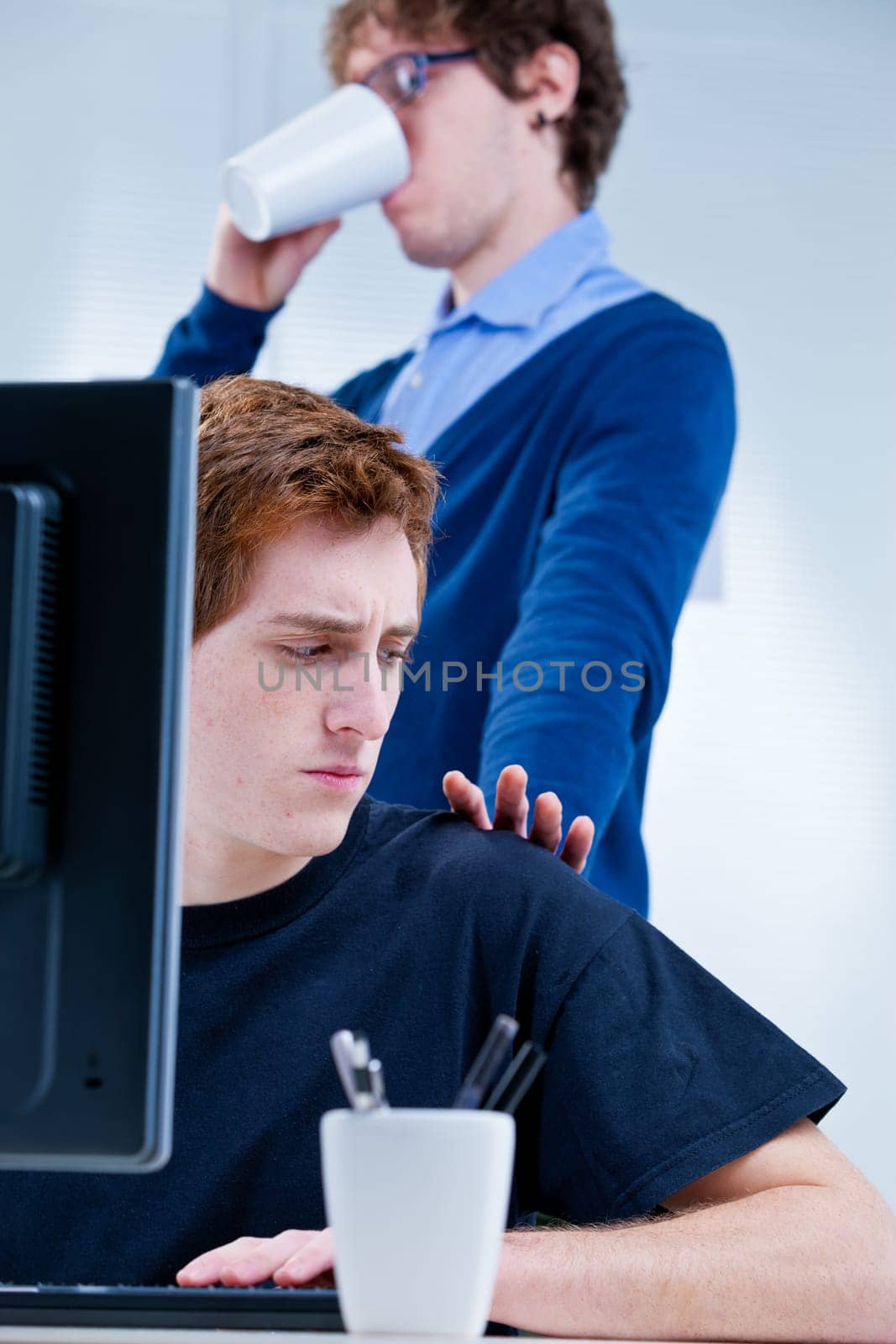 employees unhealthy environment with stres and arguing
