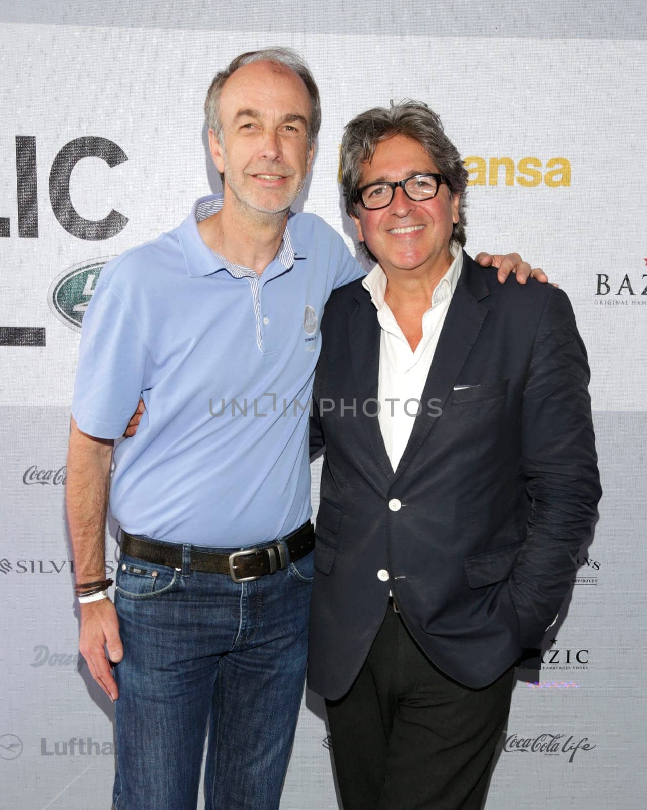 Christian Uhrig (Landrover) Michael van Droffelaar (wavemusic) . Landrover Public Chill 2015 at Unileverhaus Hamburg . Copyright