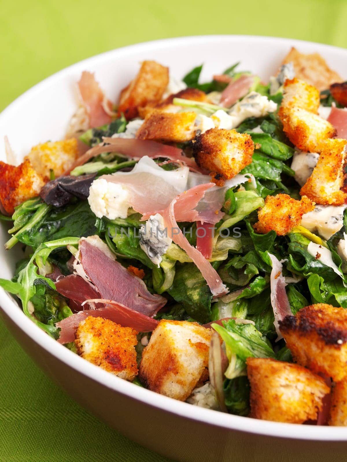 French Provencal Salad with green salad, bacon and blue cheese