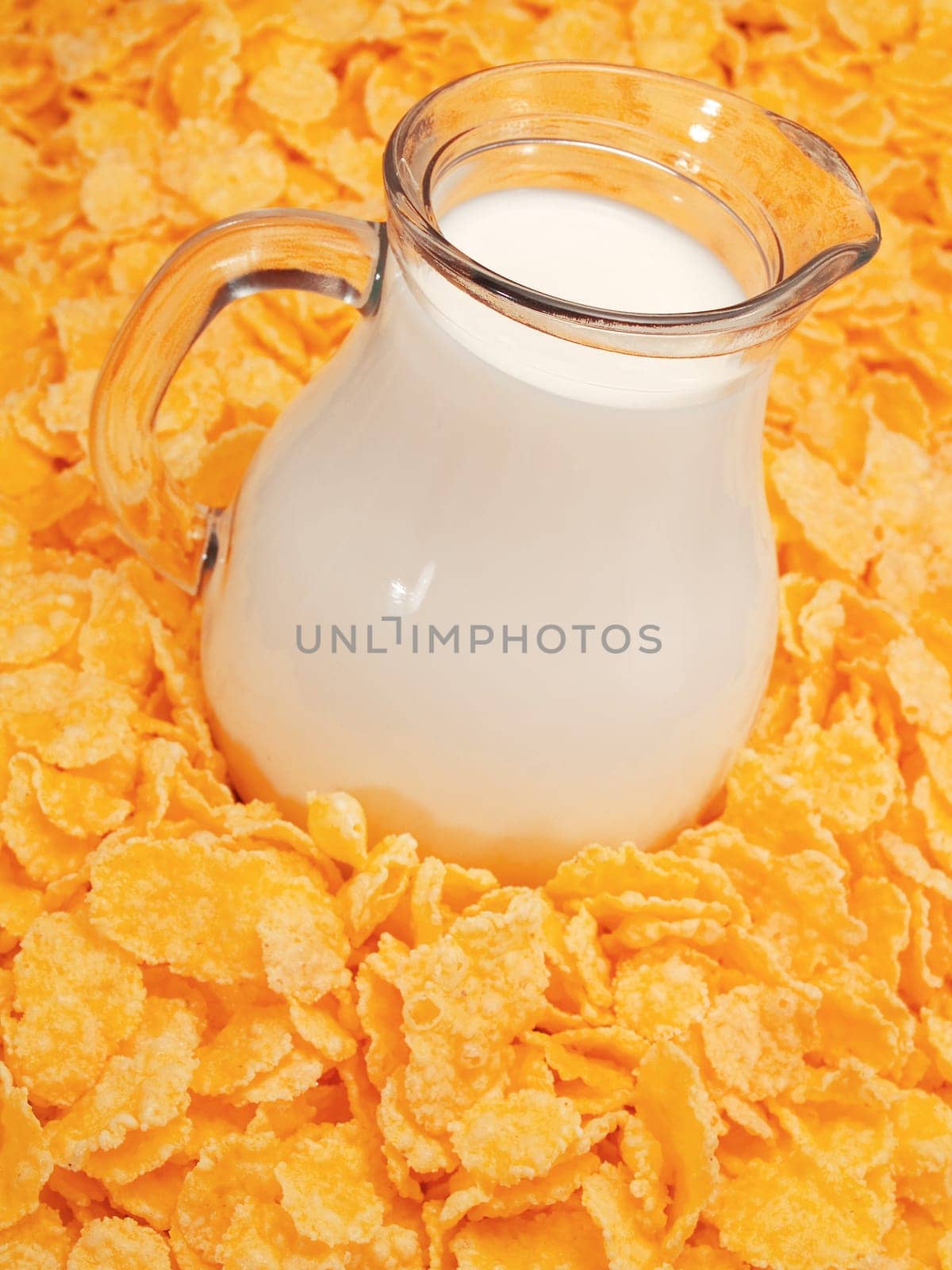 Corn flakes with milk