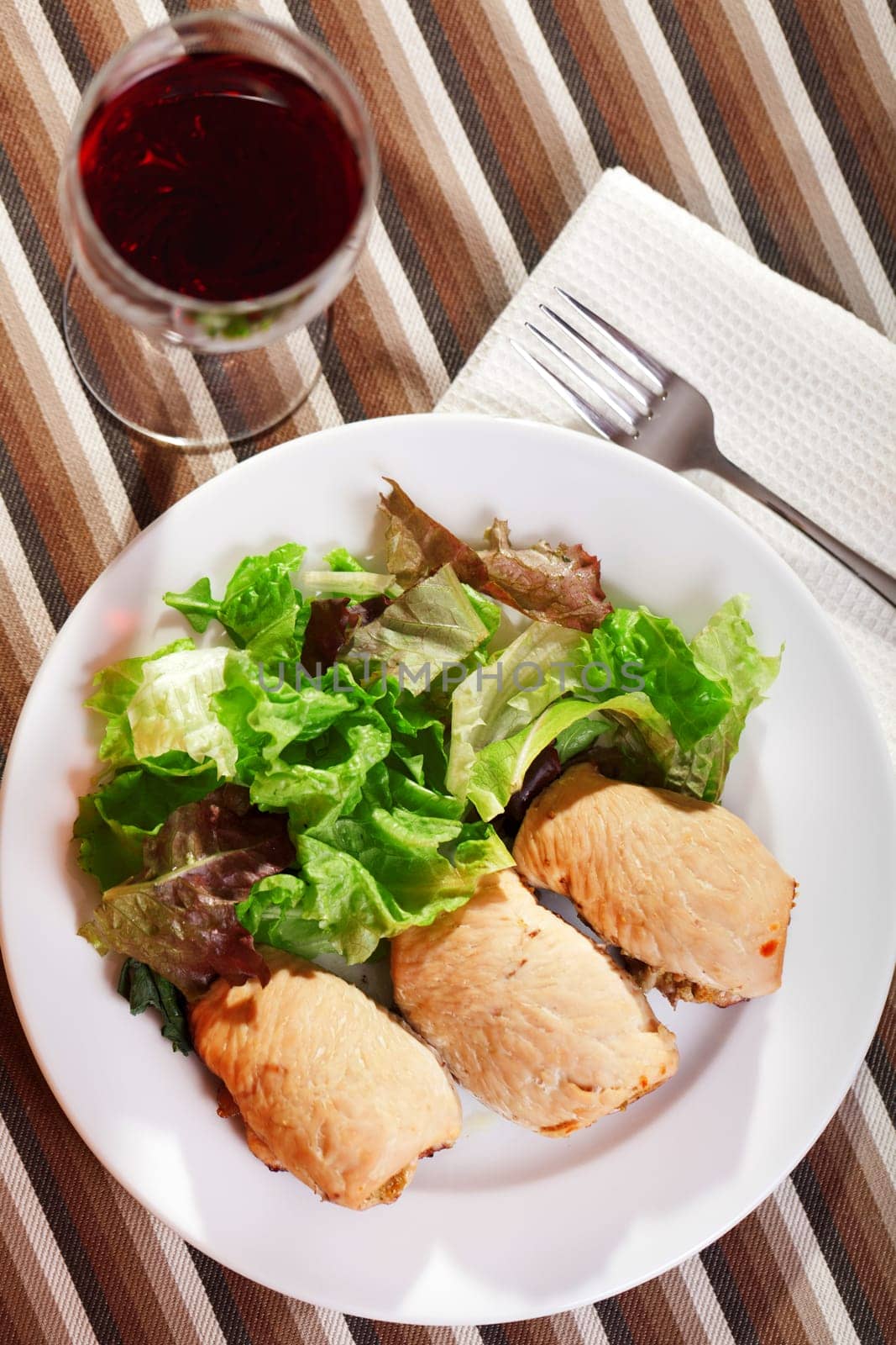 Turkey roulade with herbs and nuts