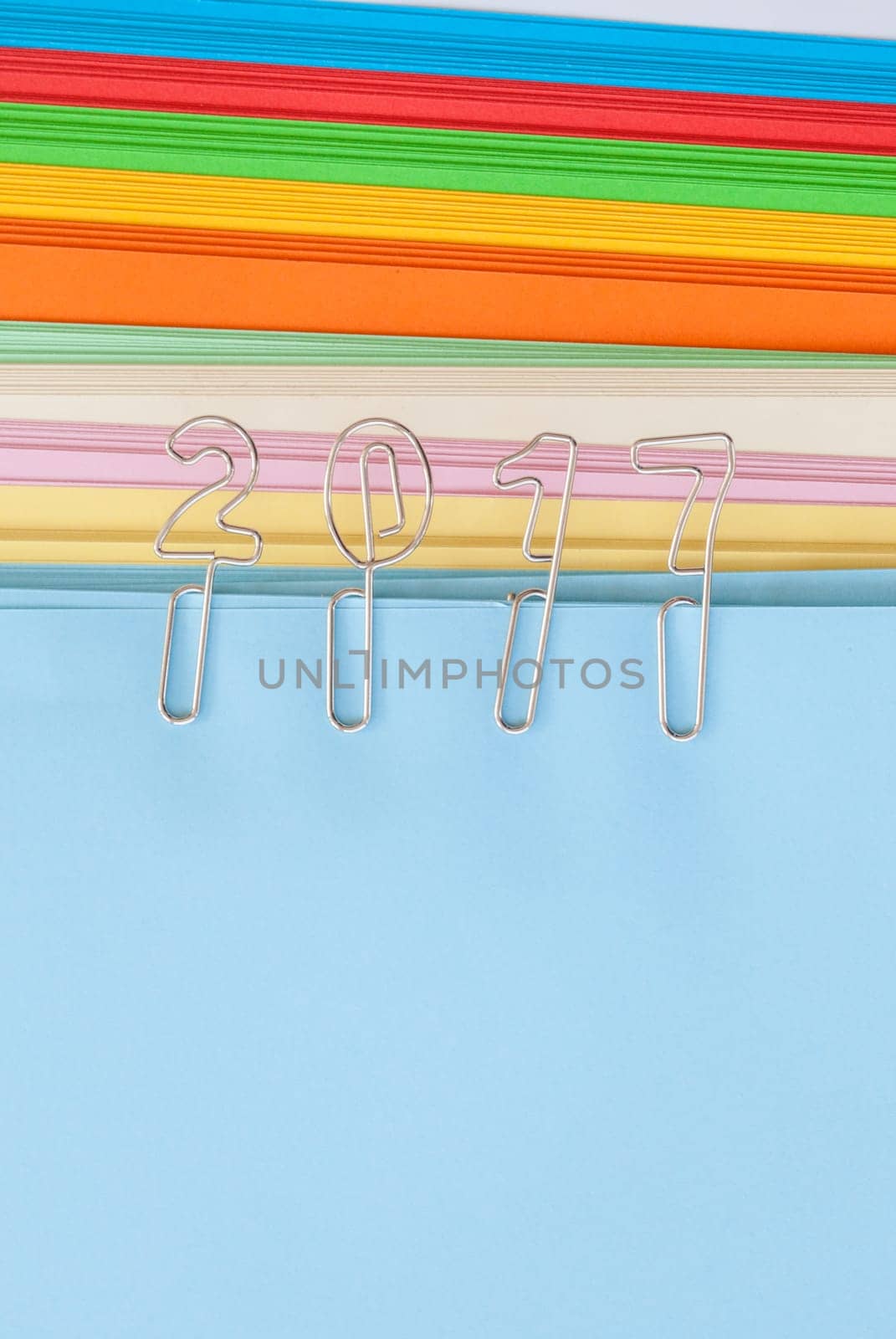 2017 from Buero clips on colorful paper