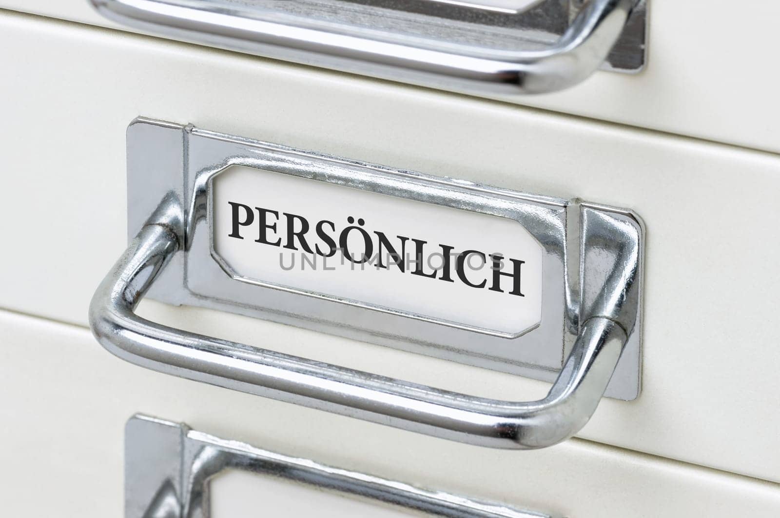 Drawer cabinet with the inscription Personal
