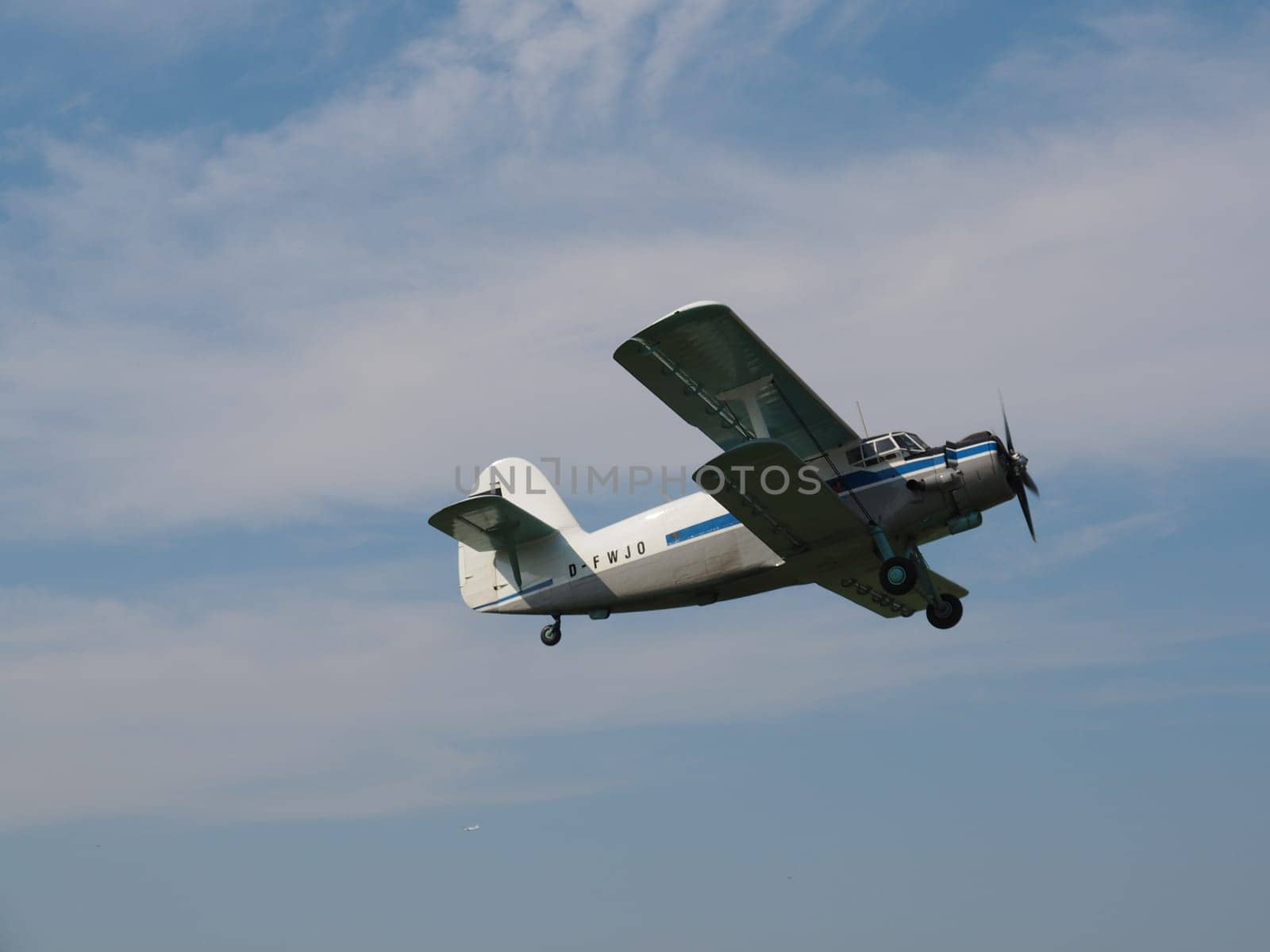 Biplane - Antonov AN-2