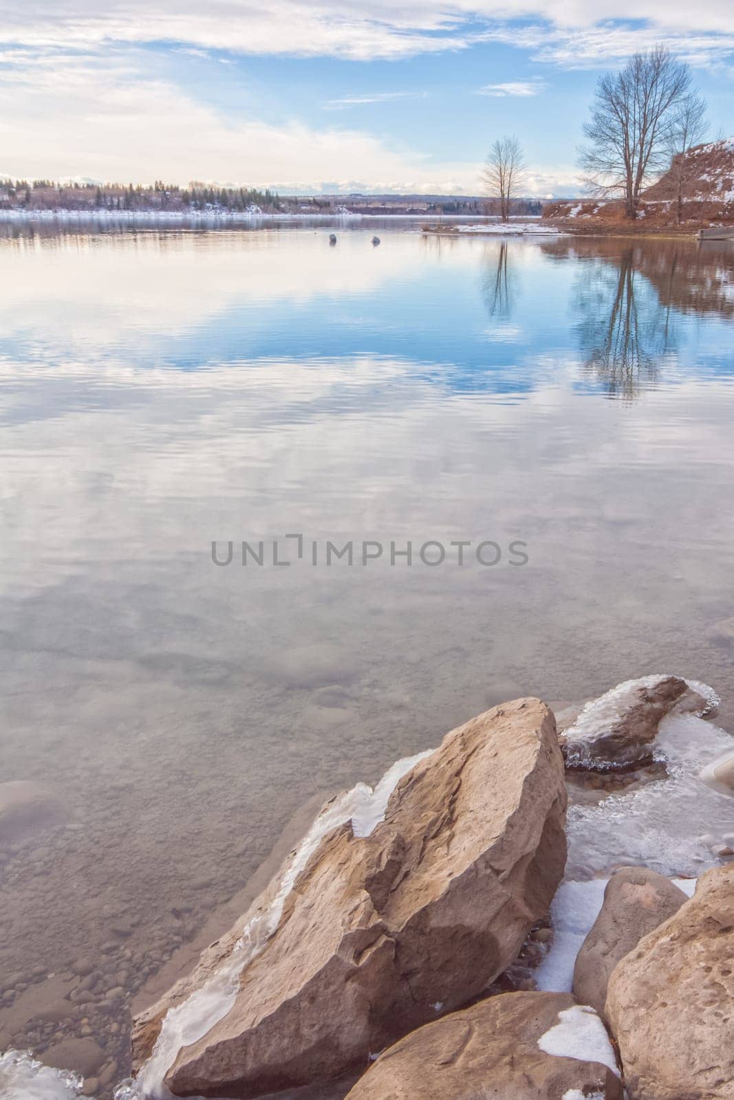 Landscape of winter on the Glenmore Reservoir.
