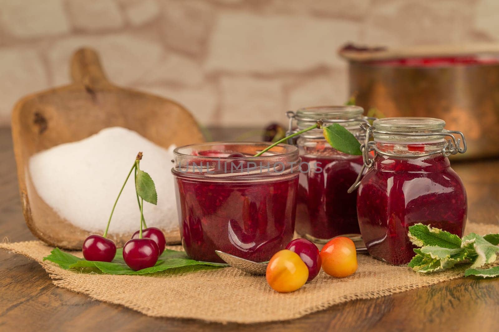 Cook cherry jam