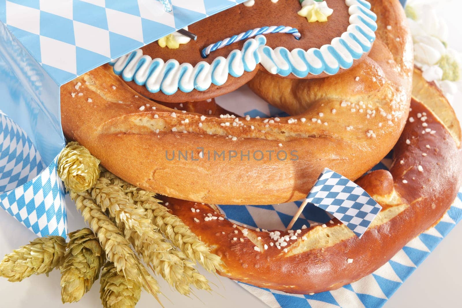 Bavarian Oktoberfest paper tote bag with gingerbread heart,breze,hops and wheat