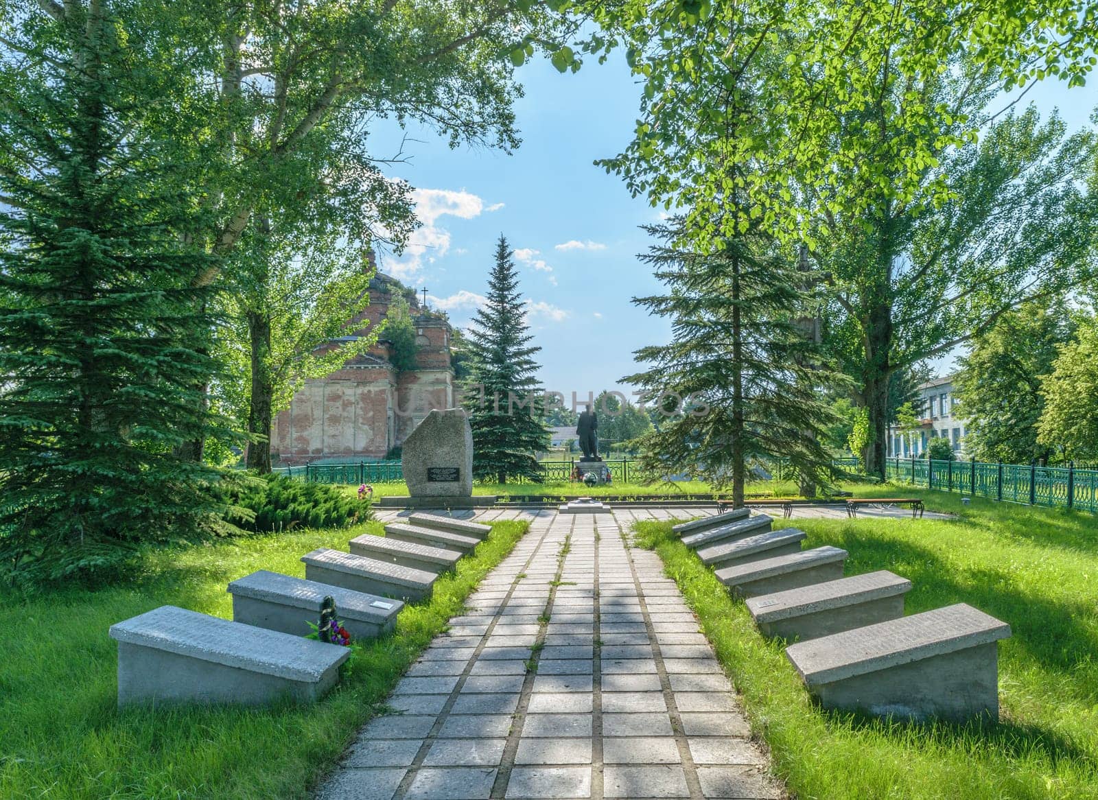 VILLAGE ALEKSEEVKA OF POKROVSKY DISTRICT OF OREL REGION, RUSSIA - JULY 05, 2015