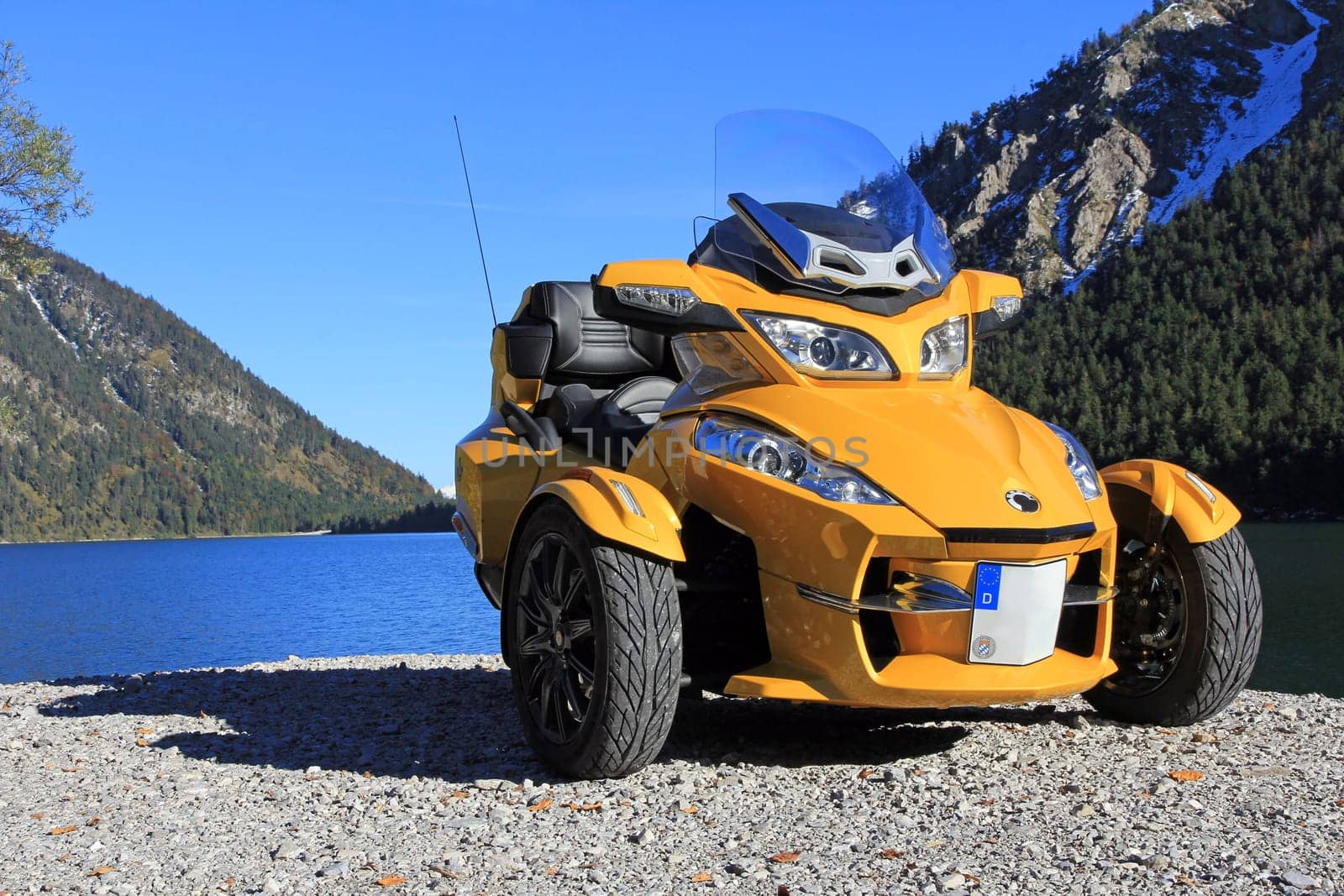 With the Spyder at Plansee in Austria