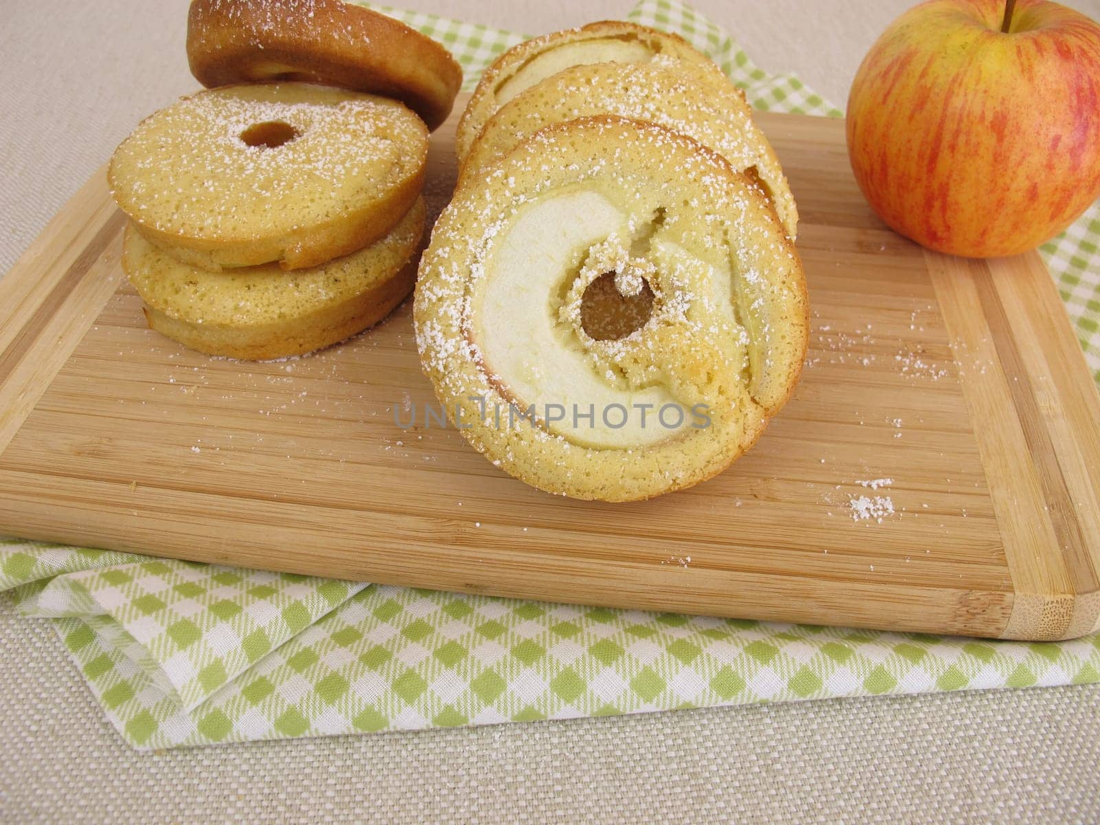 Apple rings in pancakes