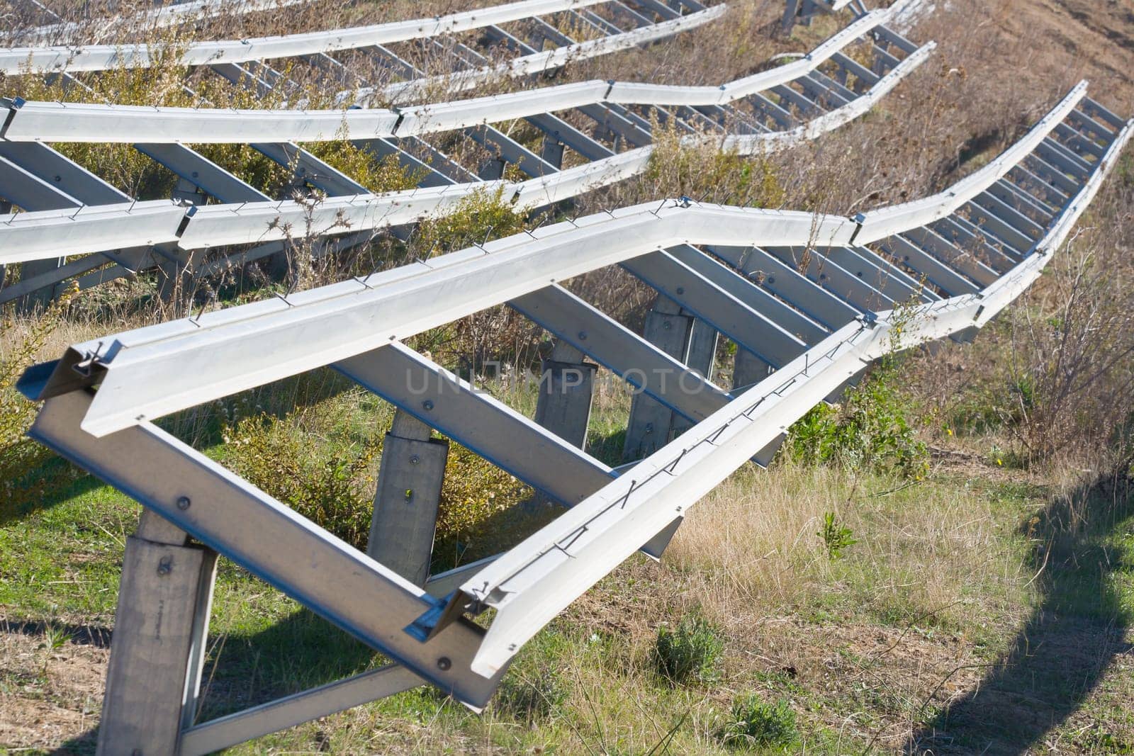 Particular of a metal profiles for photovoltaic panels