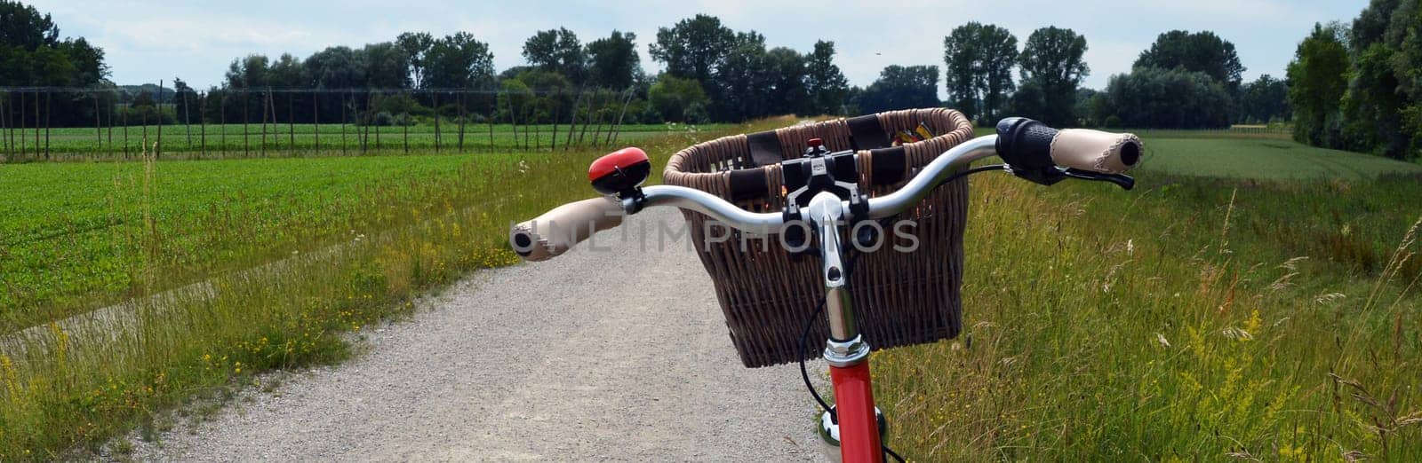 Cycling tour