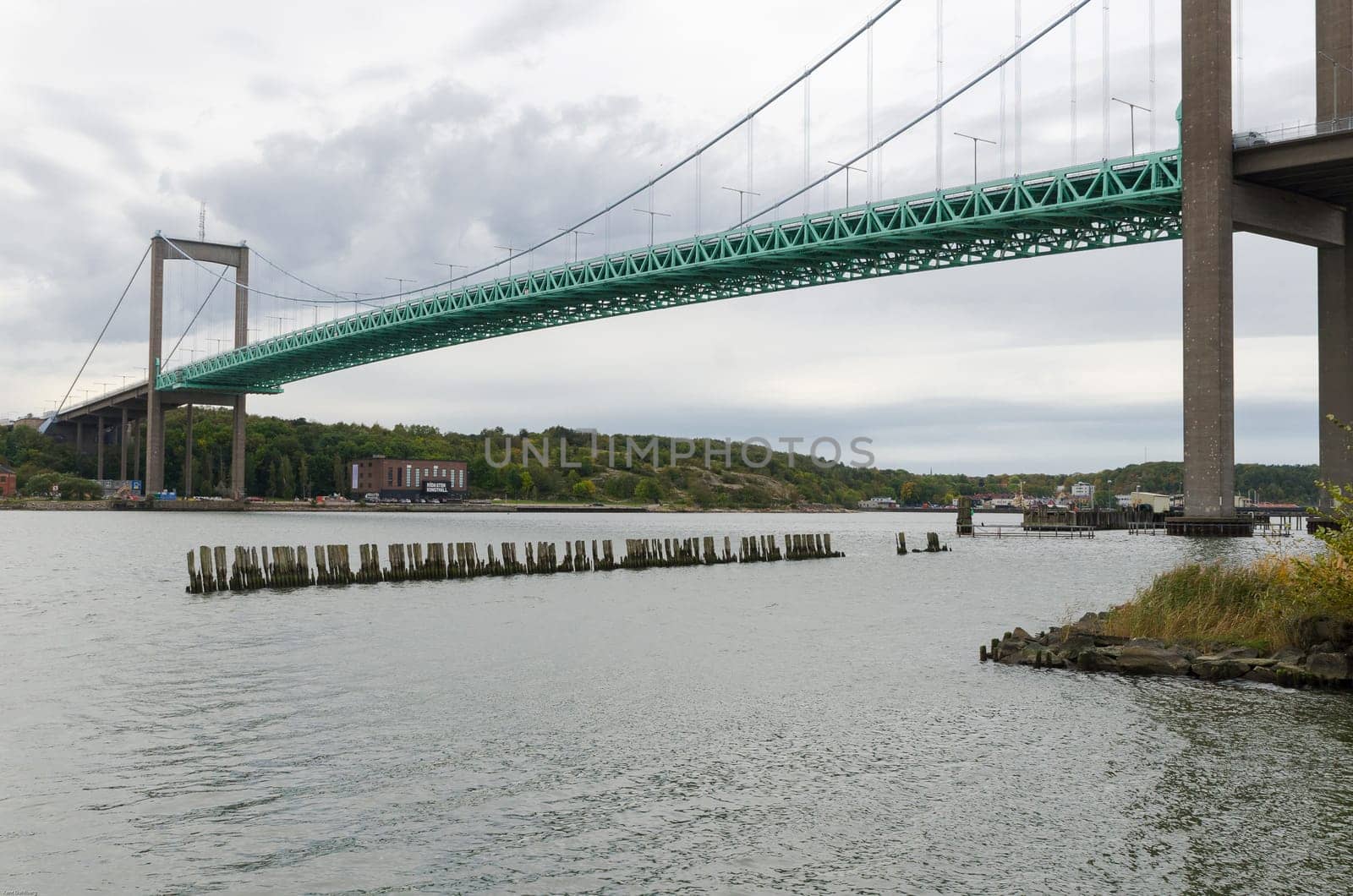 one bridge in gothenburg over the river