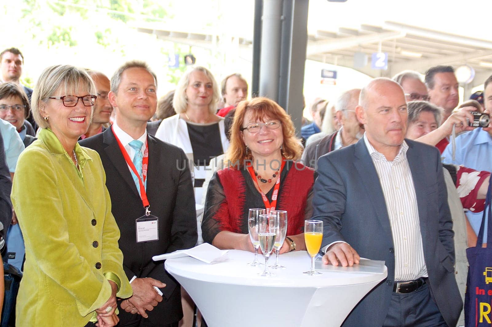 On 24 June 2012,the 125th anniversary of the 'Höllentalbahn' from Freiburg to Titisee was celebrated with a large station festival at Titisee station. Baden-Württemberg Transport Minister Winfried Hermann