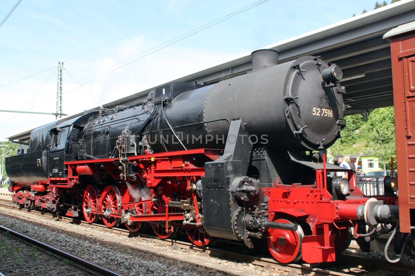 On 24 June 2012,the 125th anniversary of the 'Höllentalbahn' from Freiburg to Titisee was celebrated with a large station festival at Titisee station. Baden-Württemberg Transport Minister Winfried Hermann was also present