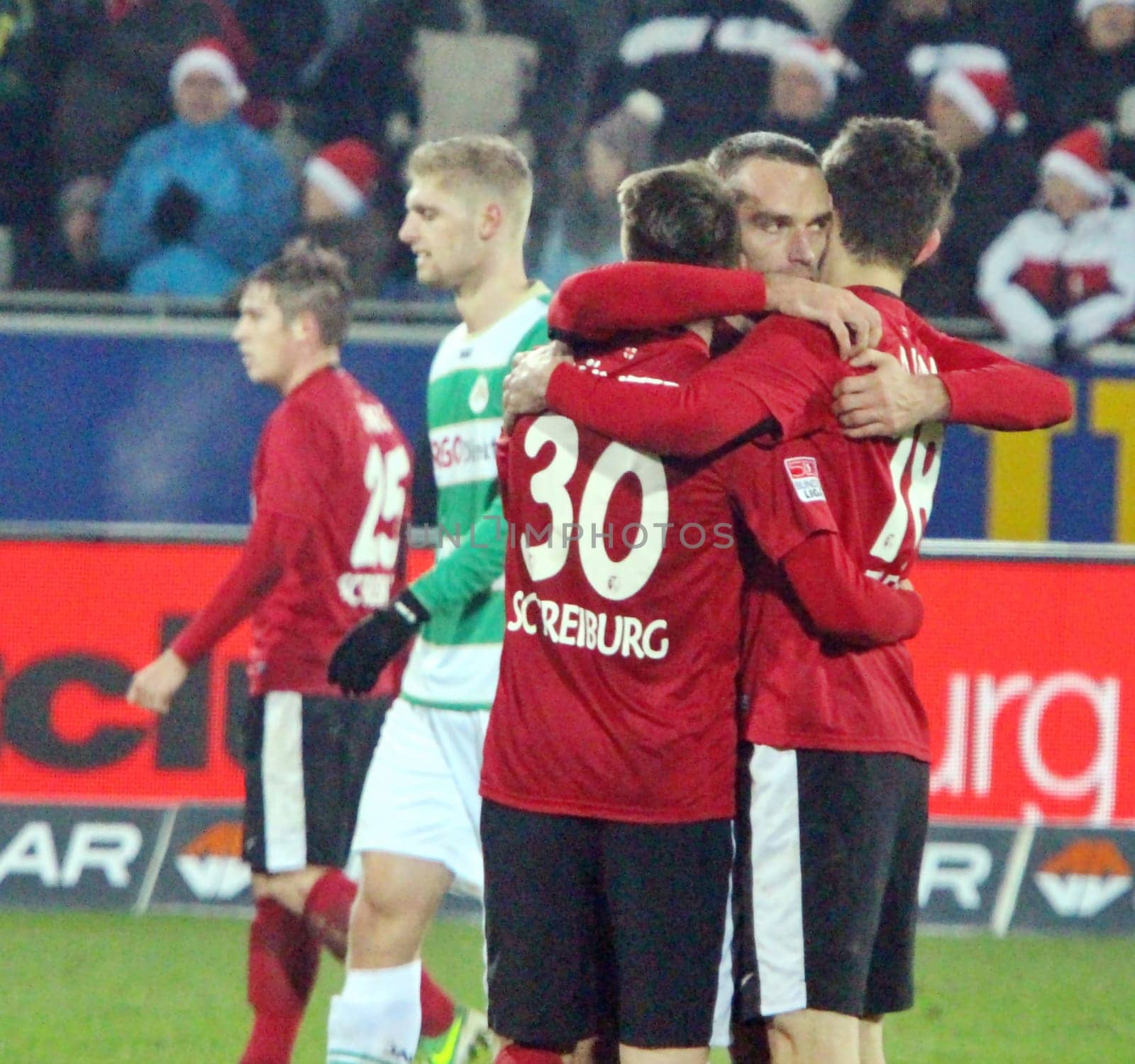 Freiburger Jubel nach dem 1:0 Erfolg gegen Greuther Fürth