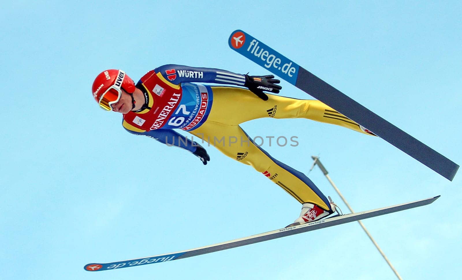 Andreas Wellinger in flight at qualification in Garmisch-Partenkirchen