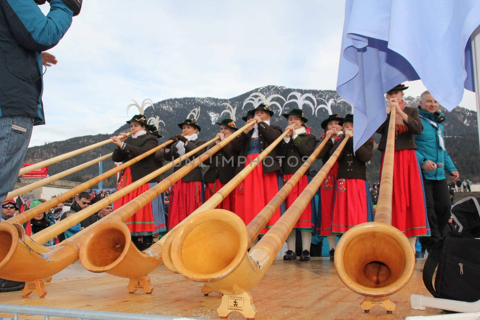 Alphorn winds at New Year's ski jumping