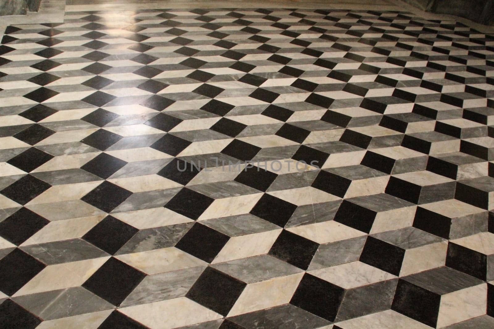 Optical illusion in St. Peter's Basilica