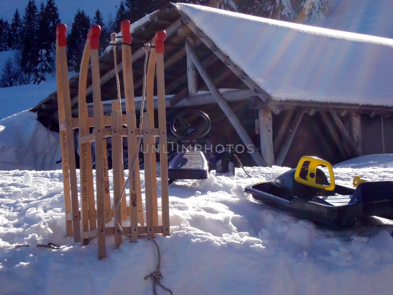 Ski hiking,tobogganing,snow school trips or out with touring skis into the open air - at the turn of the month February/March winter shows its best side with a lot of snow and sun in the Black Forest.