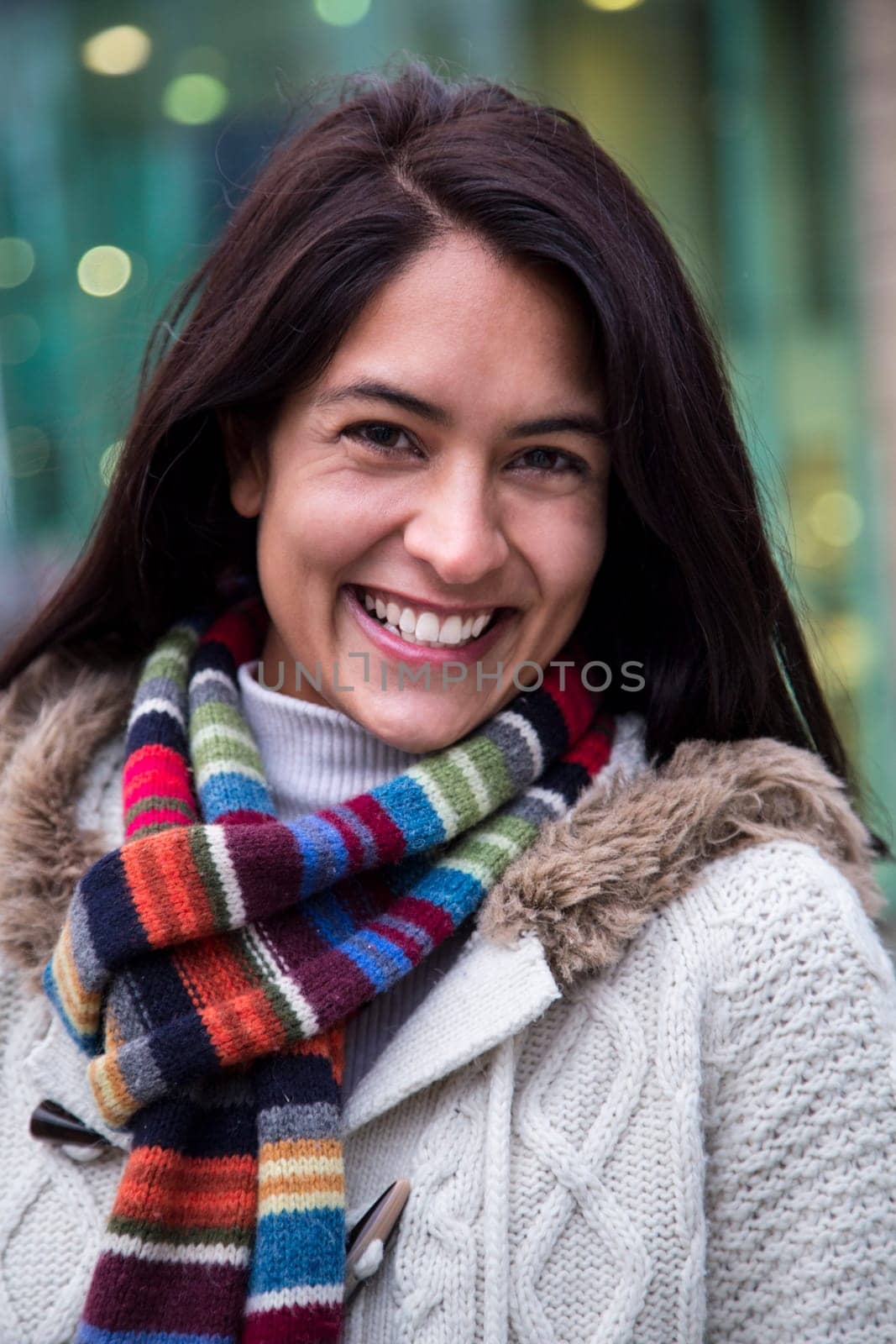 Portrait of an attractive, young woman in the city
