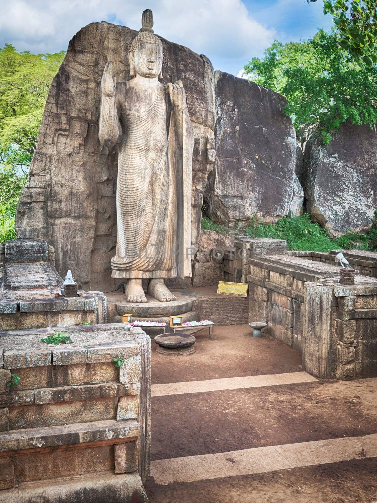 Avukana Buddha Statue near Kekirawa, Sri Lanka