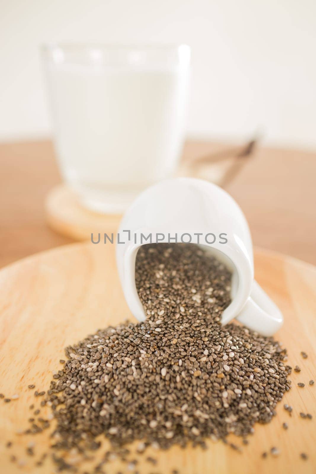 Premium raw organic chia seeds