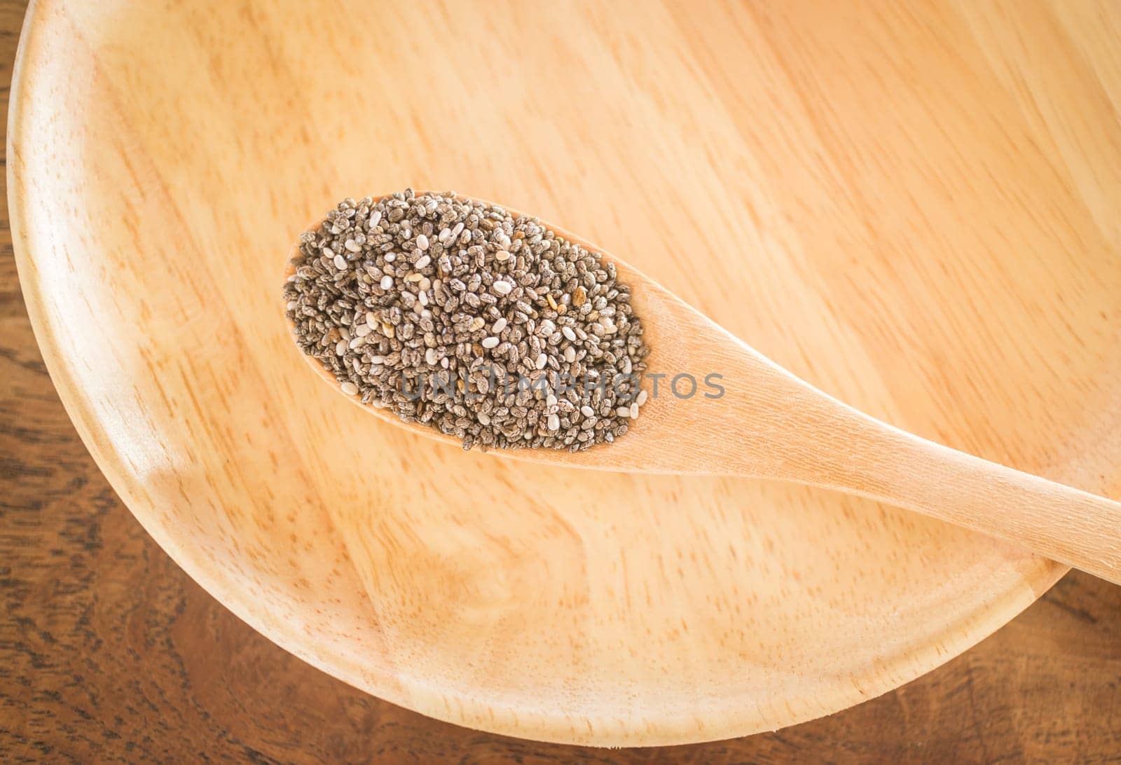 Premium raw organic chia seeds